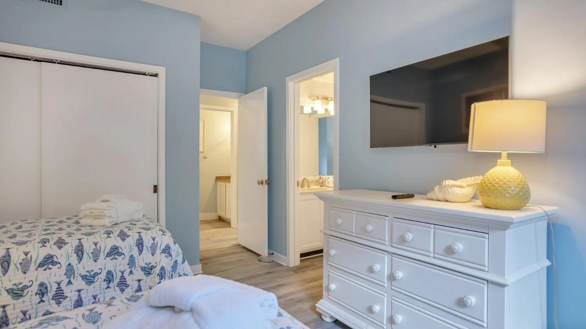 Villa Beach Getaway, Walk To Beach, Deck Hilton Head Island
