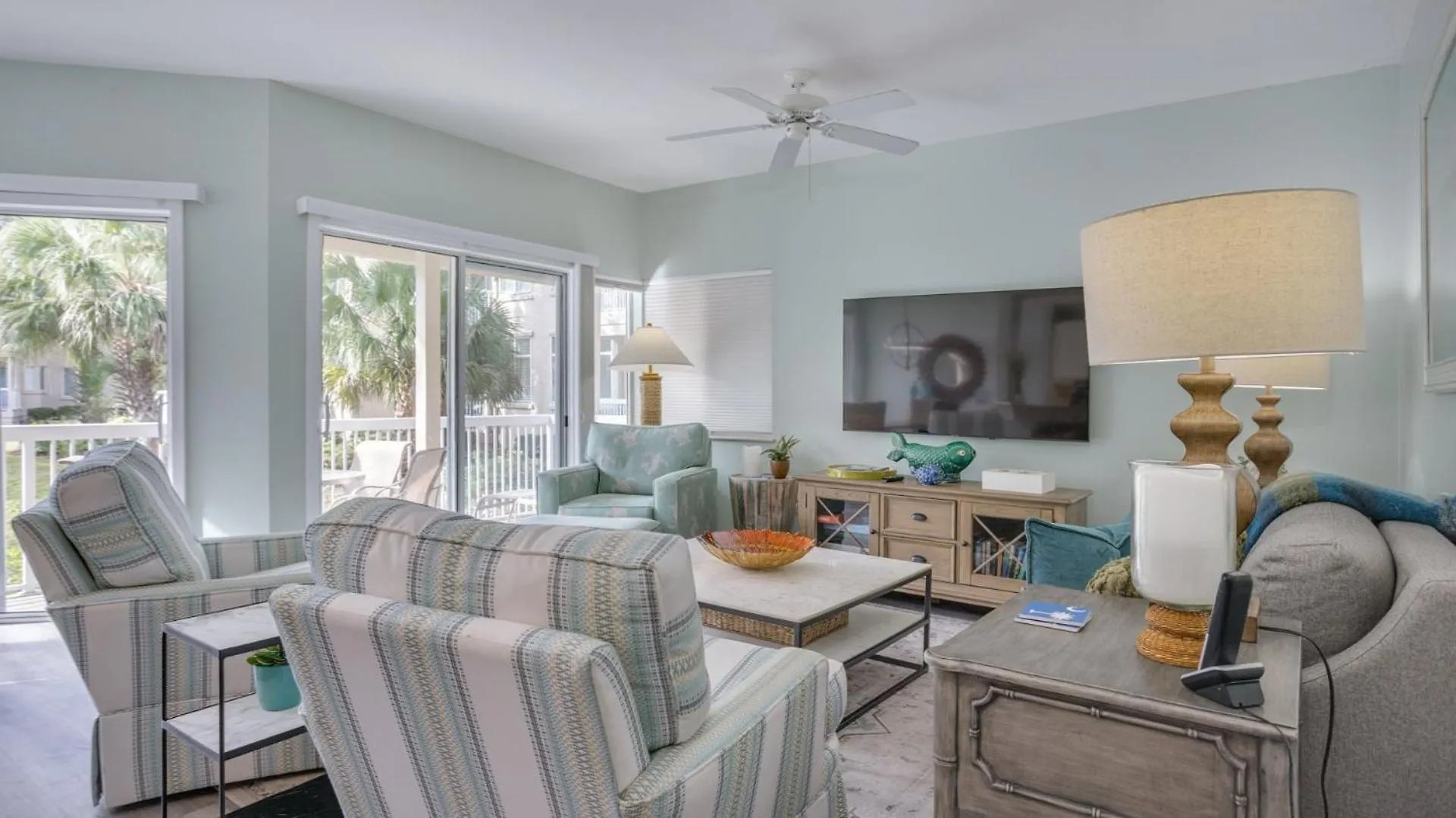 Beach Getaway, Walk To Beach, Deck Hilton Head Island Villa